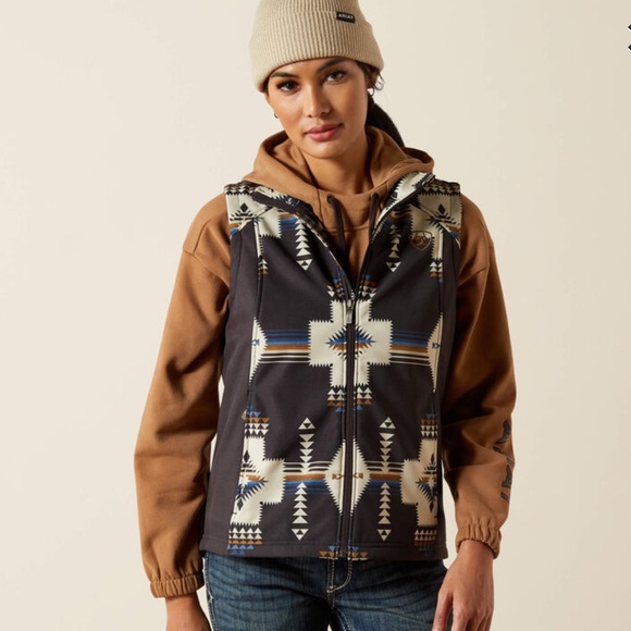 Ariat Jackets & Blazers - Ariat Women's Geometric Softshell Vest